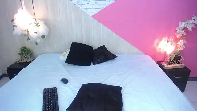 Snapshot of sophia_brunette_ chatting on November 30, 2025, 11:22 am sophia brunette online show from November 30, 2025, 11:22 am