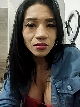 Kellye hotTs online show from October 19, 2025, 7:33 am