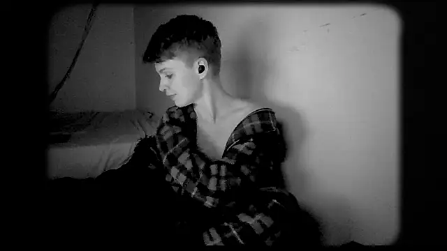 nyxofempusa online show from January 9, 2026, 12:50 am