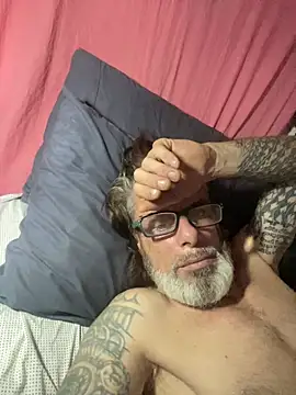 Snapshot of crisfootlicker chatting on July 31, 2026, 12:37 pm crisfootlicker online show from July 31, 2026, 12:37 pm