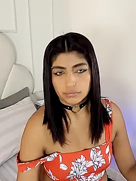 Kaylachannell online show from November 12, 2025, 3:21 am