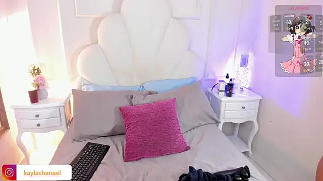 Kaylachannell online show from March 11, 2026, 3:44 am