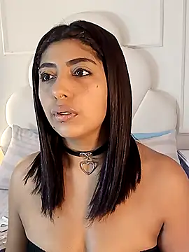 Kaylachannell online show from November 15, 2025, 7:29 pm