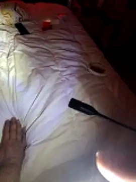 Soumis06000 online show from April 13, 2026, 11:42 pm