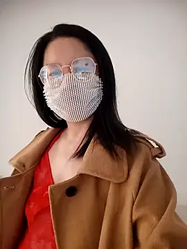 chengcheng12 online show from November 6, 2025, 1:09 am