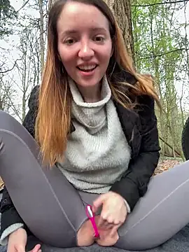 FayeFlame online show from April 18, 2026, 5:54 am