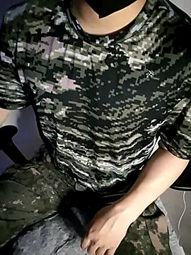 111owo111 online show from January 12, 2026, 12:45 pm