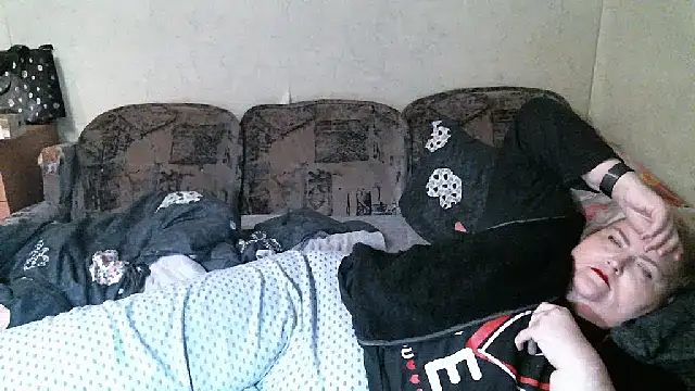 Snapshot of Lana555 chatting on November 5, 2025, 8:45 pm Lana555 online show from November 5, 2025, 8:45 pm