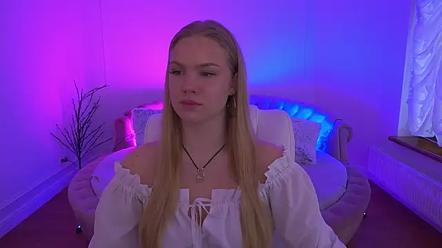 CelesteNoir online show from December 23, 2025, 8:02 am