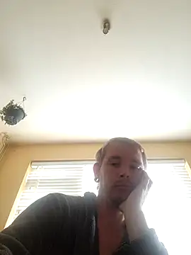 piercingpik online show from October 17, 2025, 8:50 am