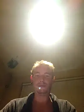 piercingpik online show from September 27, 2025, 9:10 pm