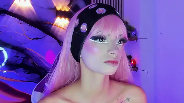 chloe jacksonn online show from July 2, 2026, 9:32 pm