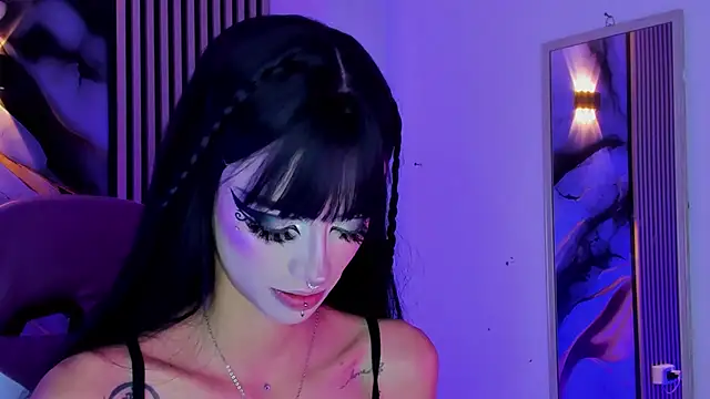 chloe jacksonn online show from July 10, 2026, 7:58 pm