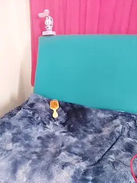 Snapshot of Miss-tetas chatting on November 2, 2025, 3:50 pm Miss-tetas online show from November 2, 2025, 3:50 pm