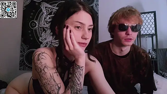 Snapshot of poisondevotion chatting on October 1, 2025, 12:20 pm poisondevotion online show from October 1, 2025, 12:20 pm