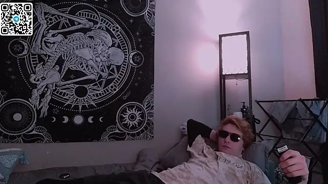 Snapshot of poisondevotion chatting on October 4, 2025, 11:45 am poisondevotion online show from October 4, 2025, 11:45 am