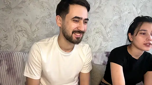 Snapshot of sophywhisper chatting on February 4, 2026, 7:47 am sophywhisper online show from February 4, 2026, 7:47 am