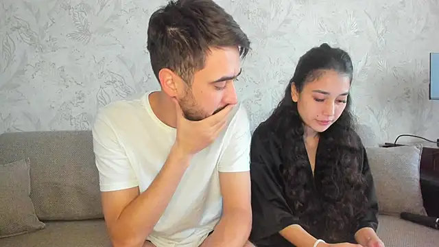 sophywhisper online show from October 2, 2025, 7:34 am