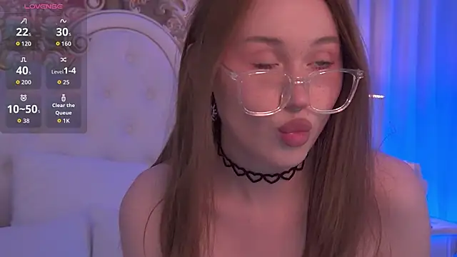 Snapshot of NancySmitts chatting on September 28, 2025, 3:30 pm NancySmitts online show from September 28, 2025, 3:30 pm