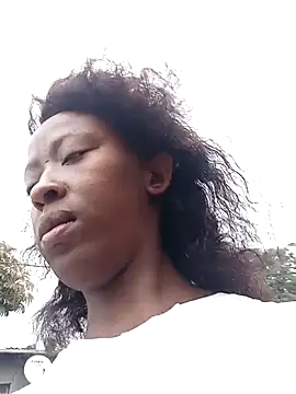 Snapshot of RFeltomWhitJ chatting on November 10, 2025, 6:29 am RFeltomWhitJ online show from November 10, 2025, 6:29 am