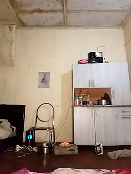 Snapshot of RFeltomWhitJ chatting on November 1, 2025, 5:14 am RFeltomWhitJ online show from November 1, 2025, 5:14 am