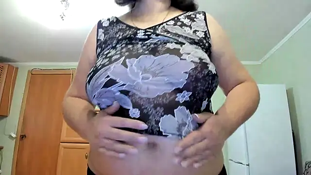 KATTYWARM  online show from February 17, 2026, 9:50 am