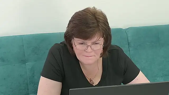 Snapshot of Sandra_Sunrise chatting on November 9, 2025, 8:40 am Sandra Sunrise online show from November 9, 2025, 8:40 am