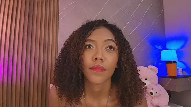 Snapshot of biancaa_18 chatting on June 2, 2026, 7:25 pm biancaa 18 online show from June 2, 2026, 7:25 pm