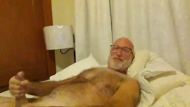 Snapshot of wolfi867 chatting on September 22, 2025, 11:38 am wolfi867 online show from September 22, 2025, 11:38 am