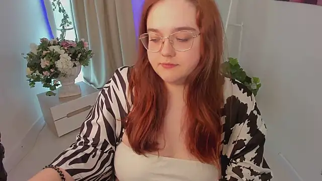 Snapshot of Neko_Moor chatting on October 3, 2025, 8:43 pm Neko Moor online show from October 3, 2025, 8:43 pm