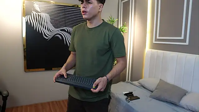 Snapshot of Ethan_occonor chatting on November 9, 2025, 4:44 pm Ethan occonor online show from November 9, 2025, 4:44 pm