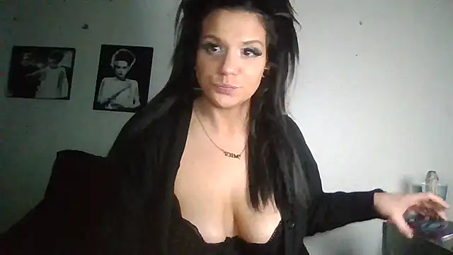 Snapshot of ovmilf chatting on May 14, 2026, 5:32 pm ovmilf online show from May 14, 2026, 5:32 pm