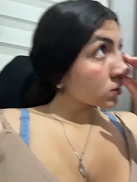 arieel  722 online show from October 26, 2025, 3:18 am