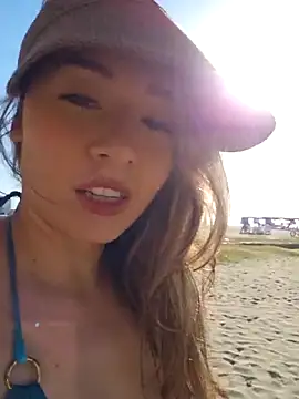 Snapshot of Natasanz chatting on December 20, 2025, 8:44 pm Natasanz online show from December 20, 2025, 8:44 pm