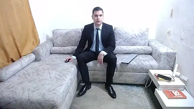 Victor Maitland online show from November 28, 2025, 7:58 pm