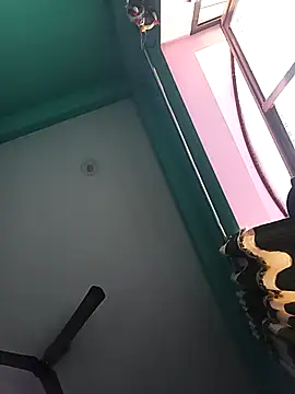 Desi couple305 online show from November 14, 2025, 10:19 am