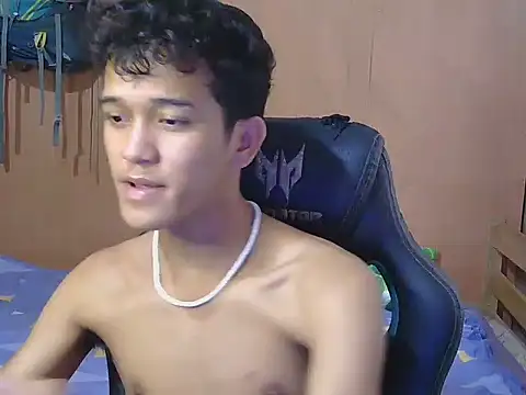 kenbigcockxx online show from December 23, 2025, 2:33 am