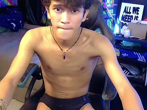 kenbigcockxx online show from July 2, 2026, 3:23 am