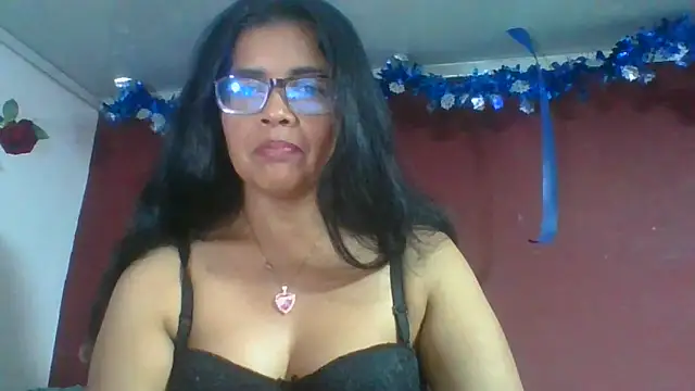 DianaOchoa  online show from February 7, 2026, 8:11 am