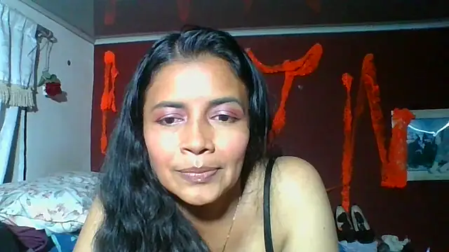 DianaOchoa  online show from October 26, 2025, 2:56 am