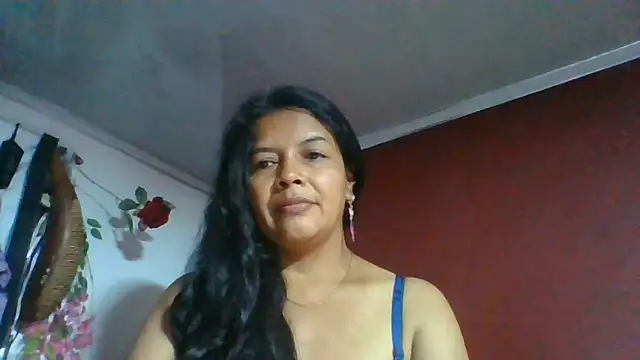 DianaOchoa  online show from May 31, 2026, 9:37 am