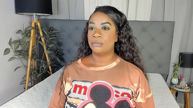 Snapshot of Keily-w chatting on November 17, 2025, 8:35 pm Keily-w online show from November 17, 2025, 8:35 pm