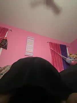 BGDACOCOBARBEEE online show from March 15, 2026, 8:10 am