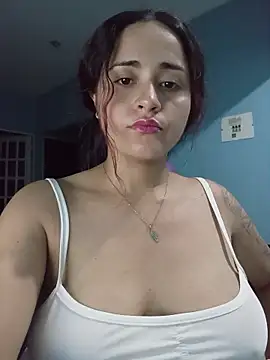 candy  fox  online show from January 18, 2026, 10:51 am