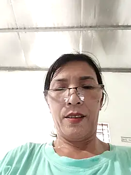 Tina 2pp online show from December 2, 2025, 3:07 am