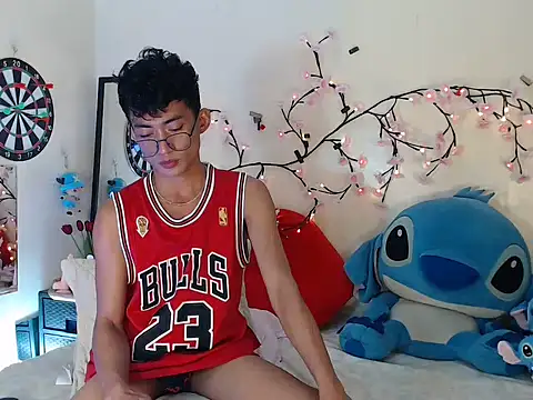 good boy in bed online show from January 13, 2026, 8:13 pm