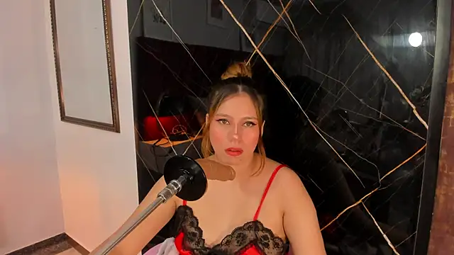 abby blond  online show from September 10, 2025, 12:26 pm