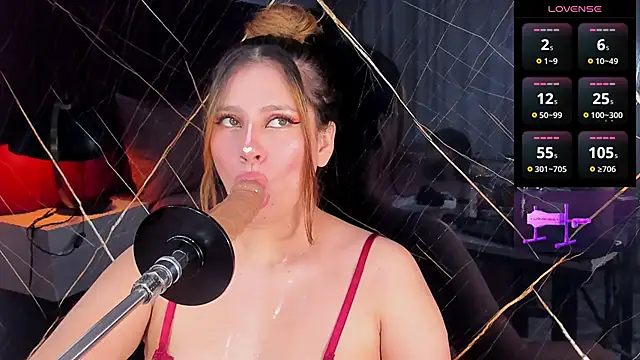 abby blond  online show from September 24, 2025, 12:33 pm