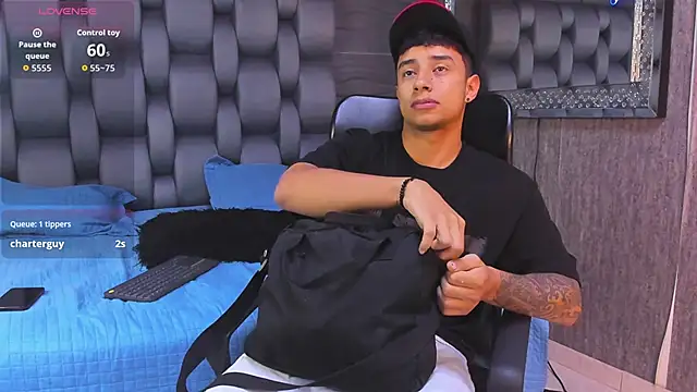 Snapshot of jaze_bradley chatting on November 7, 2025, 11:26 am jaze bradley online show from November 7, 2025, 11:26 am