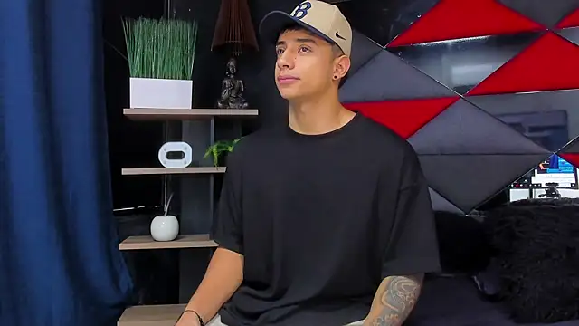 Snapshot of jaze_bradley chatting on December 3, 2025, 11:31 am jaze bradley online show from December 3, 2025, 11:31 am